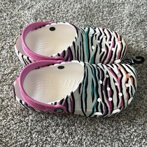 NWT Crocs Size J3